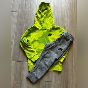 Nike 3T Hoodie and Sweatpants set